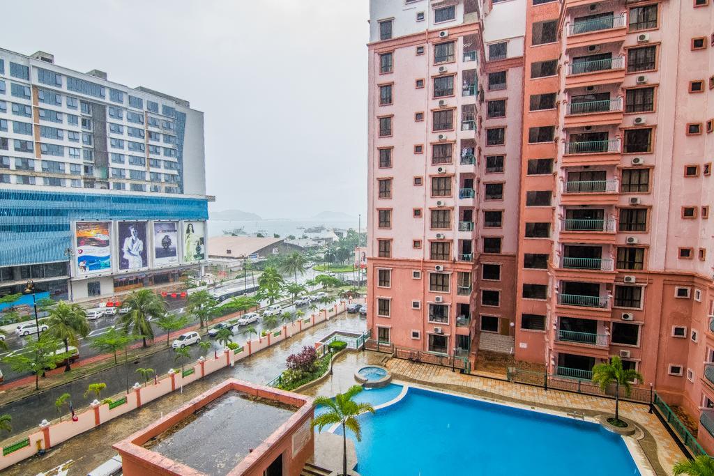 Mts @ Marina Court Resort Condo Kota Kinabalu Room photo